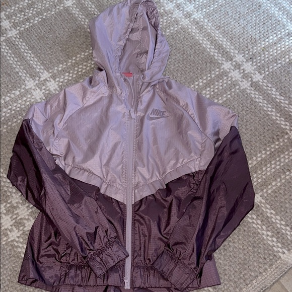 Nike windbreaker jacket - Picture 1 of 3